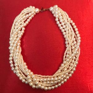 Twisted Pearl Necklace